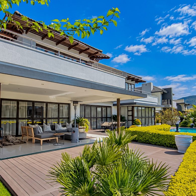 Hartbeespoort | Waterfront 5 Bedroom Home in The Islands Estate