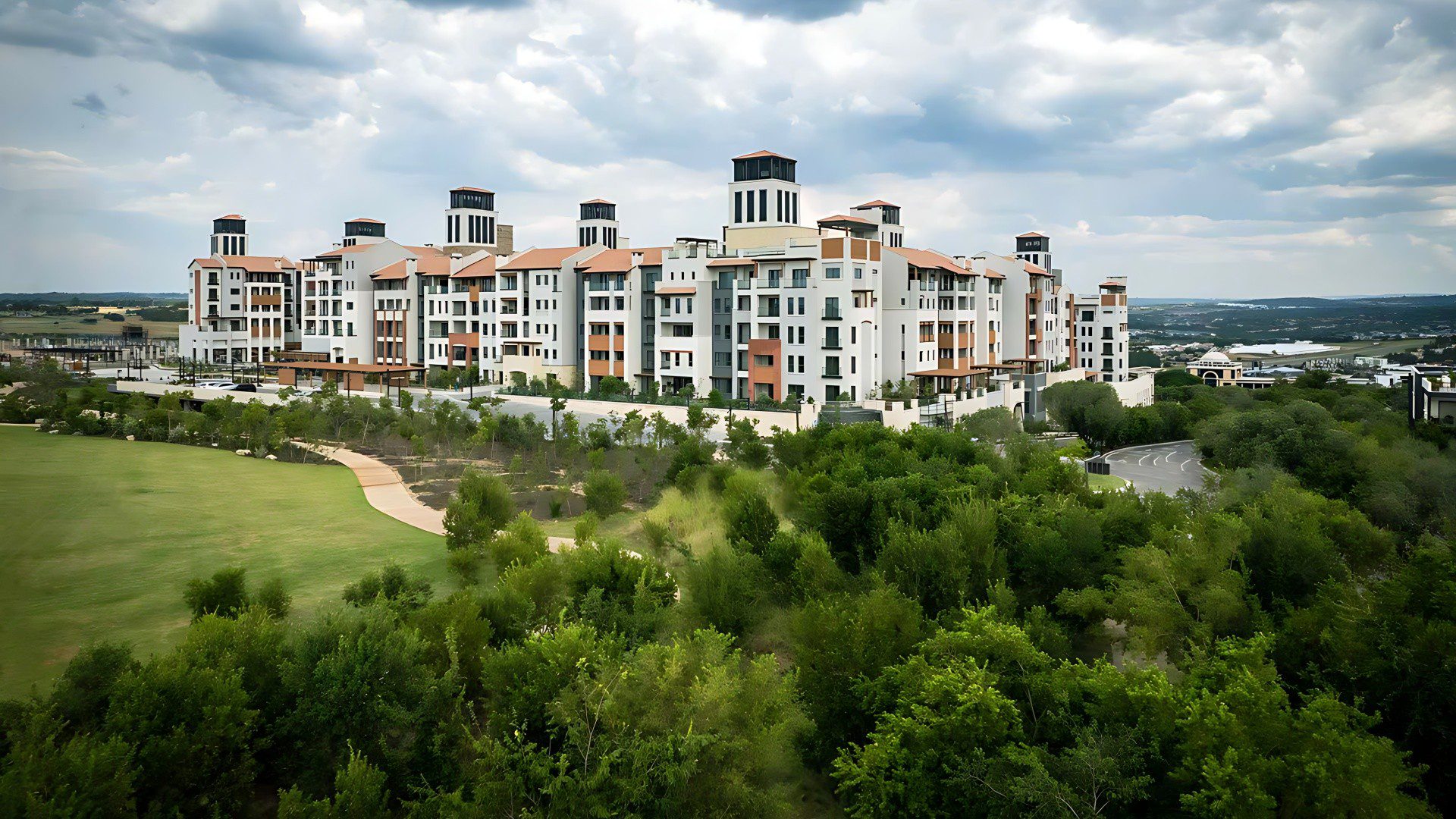Steyn City | Luxury 3 Bedroom Garden Apartment