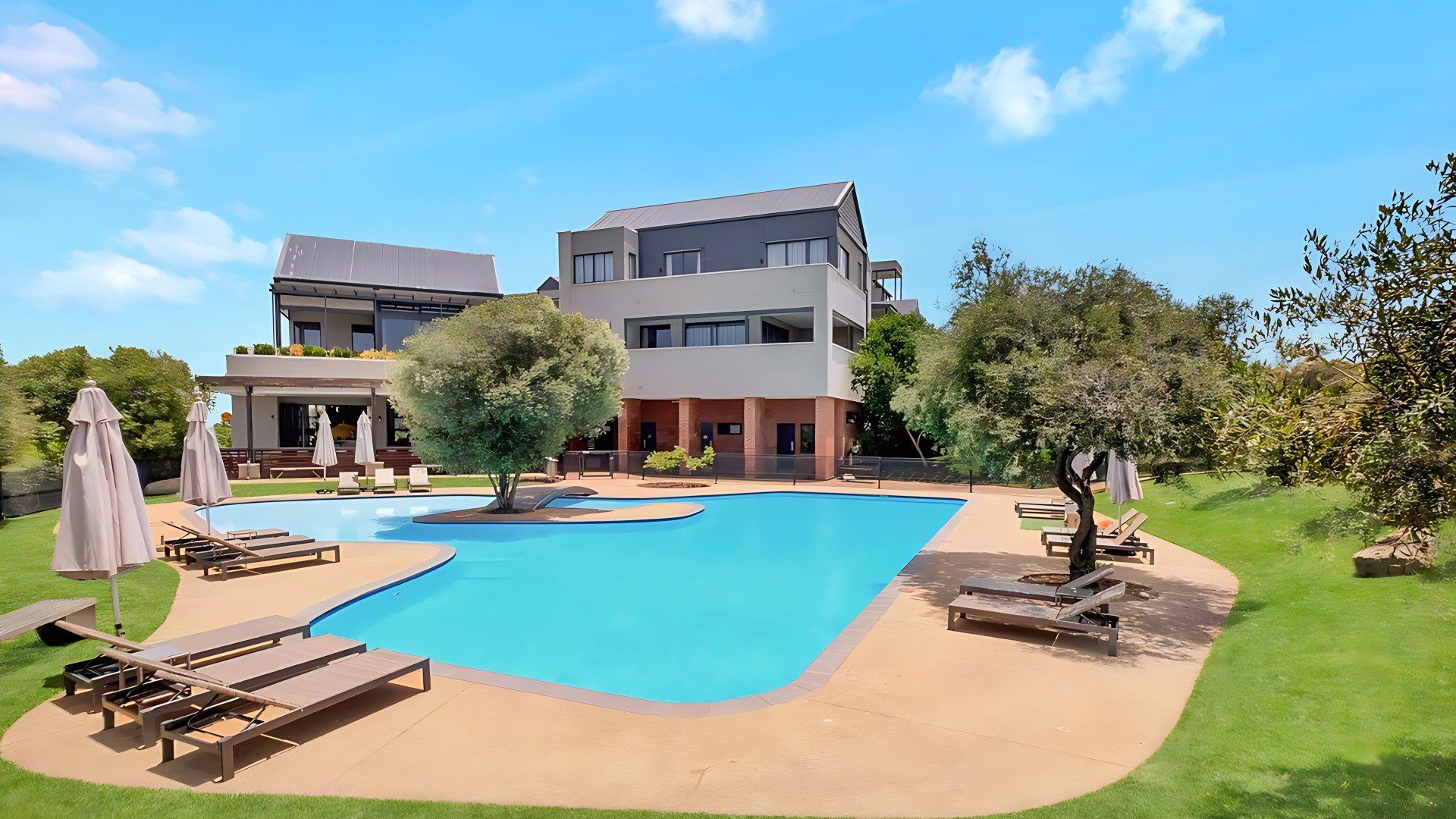 Steyn City | Luxury 3 Bedroom Garden Apartment