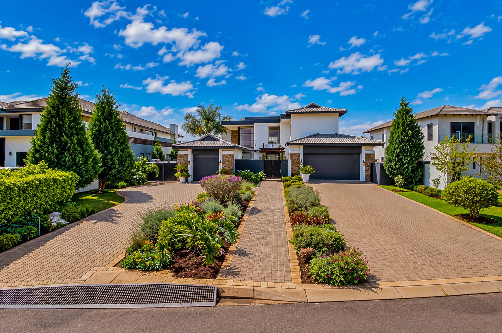 Hartbeespoort | Waterfront 5 Bedroom Home in The Islands Estate
