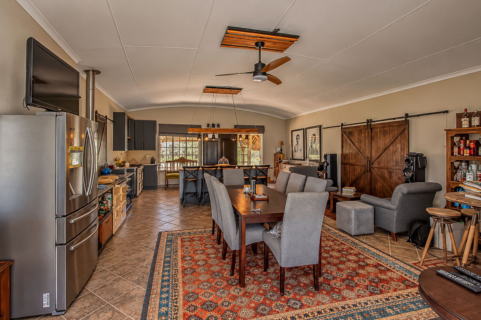 Oranjeville / Vaaldam | Multi-Dwelling Farm Home + Cottage — ~2.82 ha Skier Estate