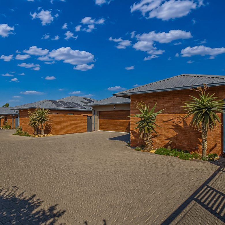 Brackenhurst, Alberton | Ultra-Modern 3 Bedroom Cluster Home
