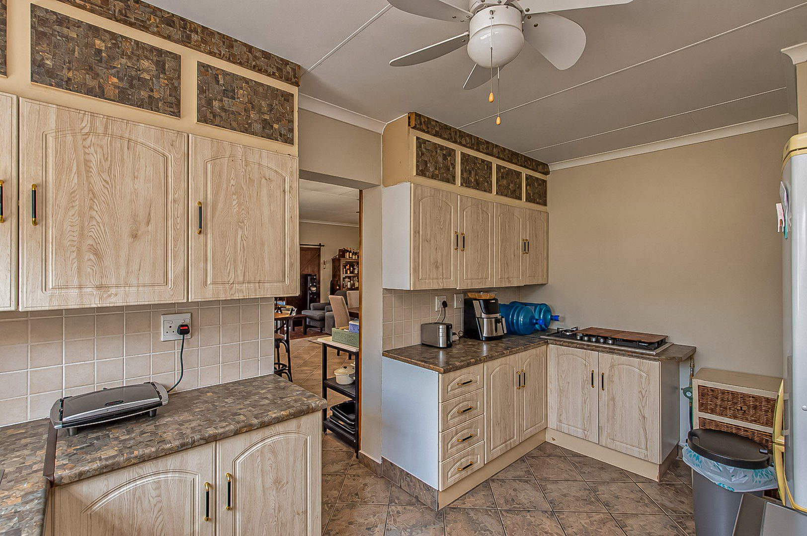 Oranjeville / Vaaldam | Multi-Dwelling Farm Home + Cottage — ~2.82 ha Skier Estate