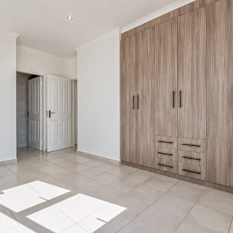 Brackendowns | Modern 3 Bedroom Duplex