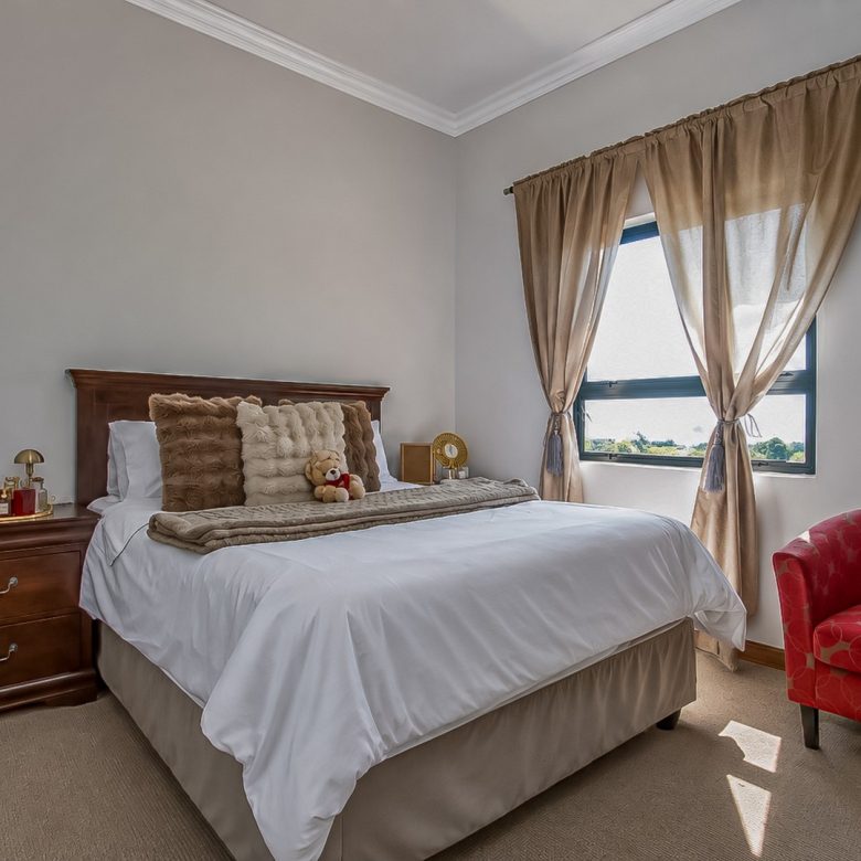 Randburg | Pristine 2-Bedroom Sectional Title Apartment