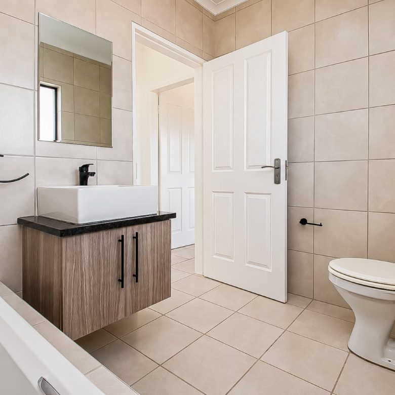 Brackendowns | Modern 3 Bedroom Duplex