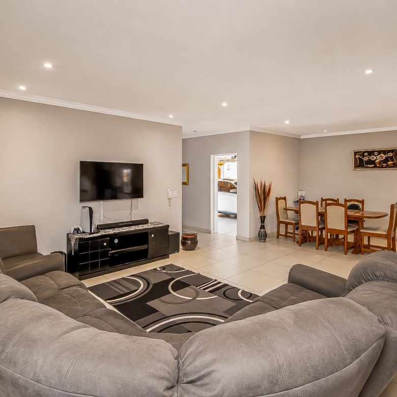 Brackenhurst, Alberton | Ultra-Modern 3 Bedroom Cluster Home