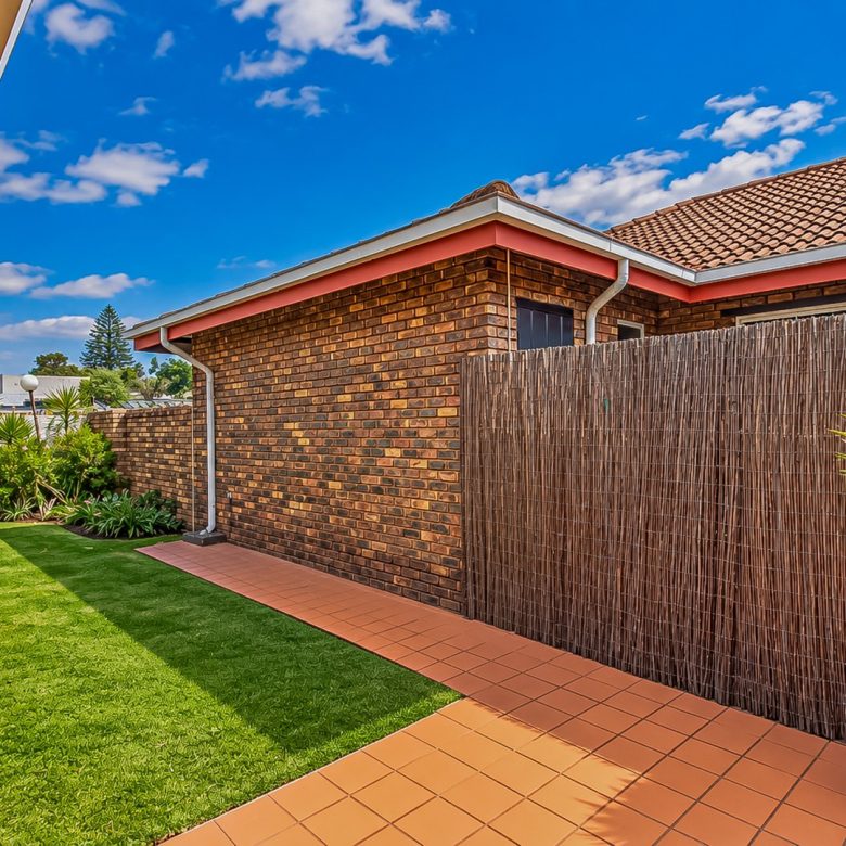 Mayfield Park | Neat 2-Bedroom Cluster Home