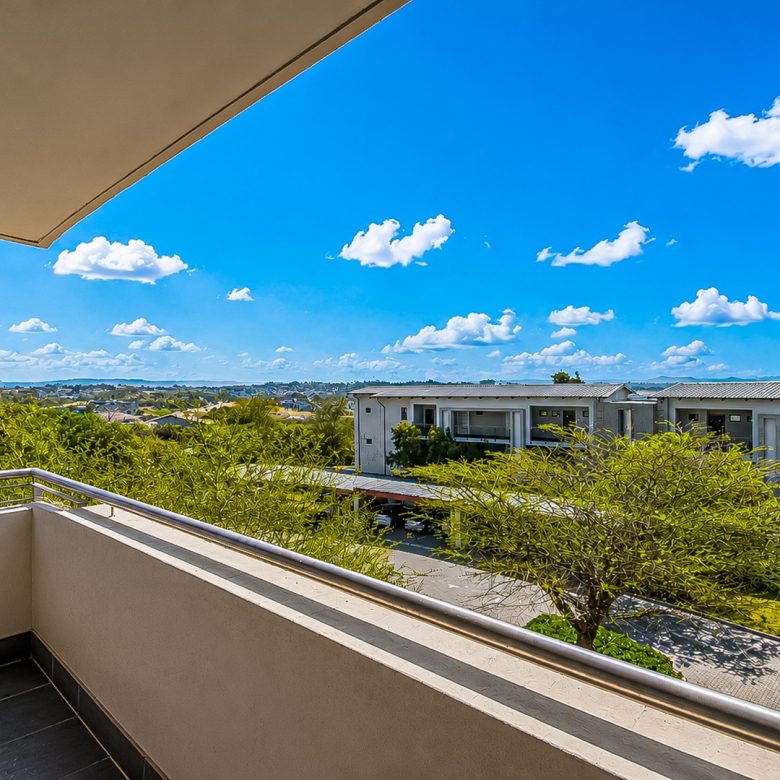 Randburg | Pristine 2-Bedroom Sectional Title Apartment