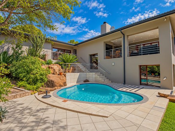 Northcliff | Prestigious 4 Bedroom Full-Title Residence