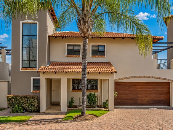 Glenvista | Spacious 3-Bedroom Cluster With Private Garden