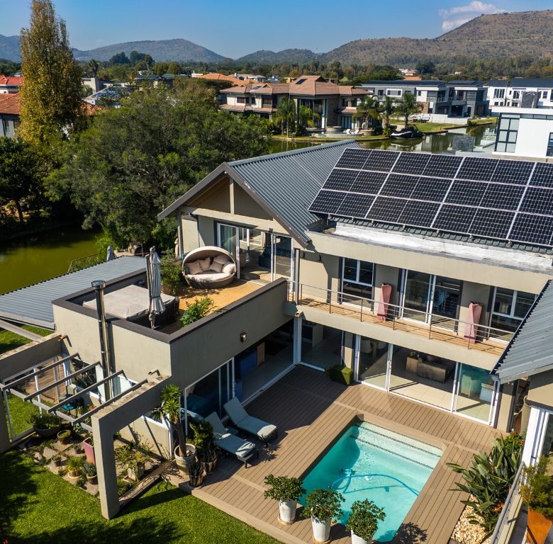 Hartbeespoort | Luxury Canal-Front Home with Private Boat Mooring
