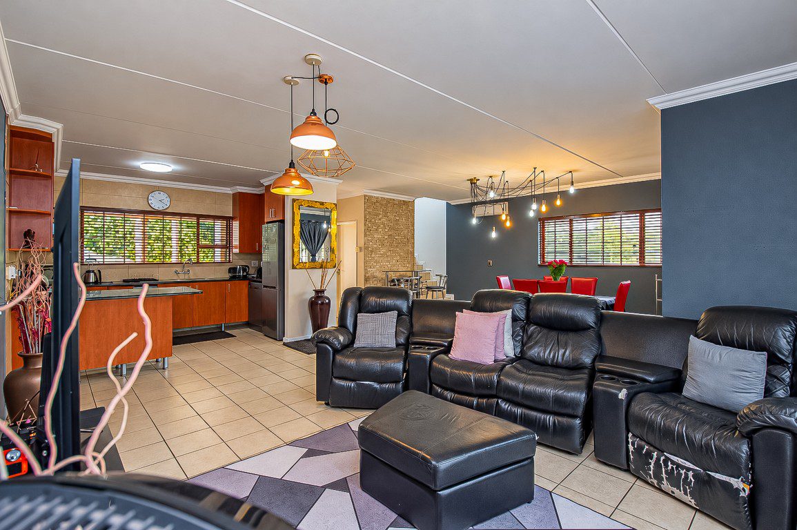 Glenvista | Spacious 3-Bedroom Cluster with Private Garden