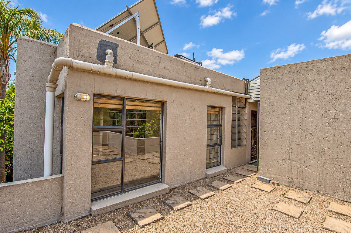 Helderkruin, Roodepoort | Off-Grid Family Home Next to Kloofendal Nature Reserve