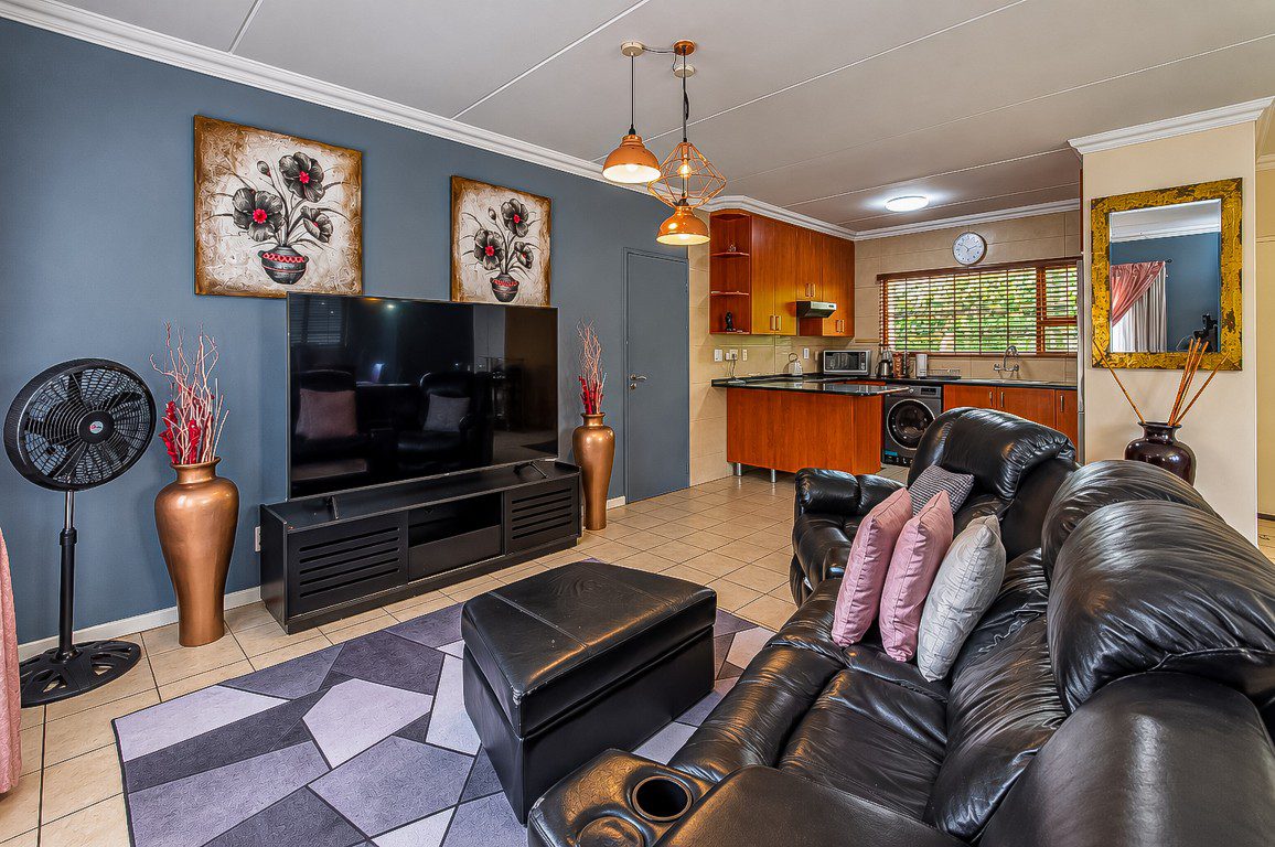 Glenvista | Spacious 3-Bedroom Cluster with Private Garden