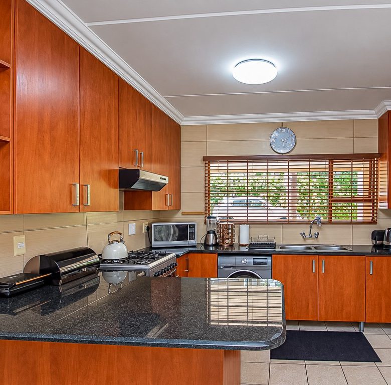 Glenvista | Spacious 3-Bedroom Cluster with Private Garden