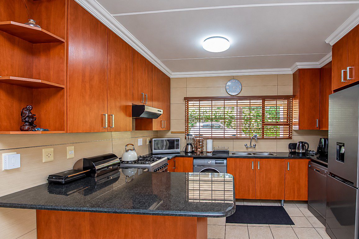 Glenvista | Spacious 3-Bedroom Cluster with Private Garden