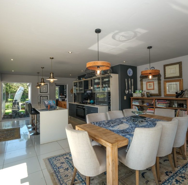 Hartbeespoort | Luxury Canal-Front Home with Private Boat Mooring