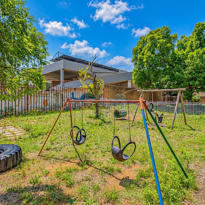 ON AUCTION | Florida, Roodepoort – School Campus with 2 Flatlets on ±3 238 m²