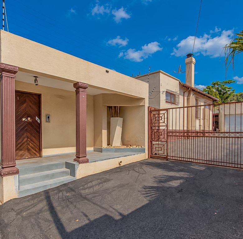 Orange Grove, Johannesburg | Urgent Disposal | Full Title Double Stand