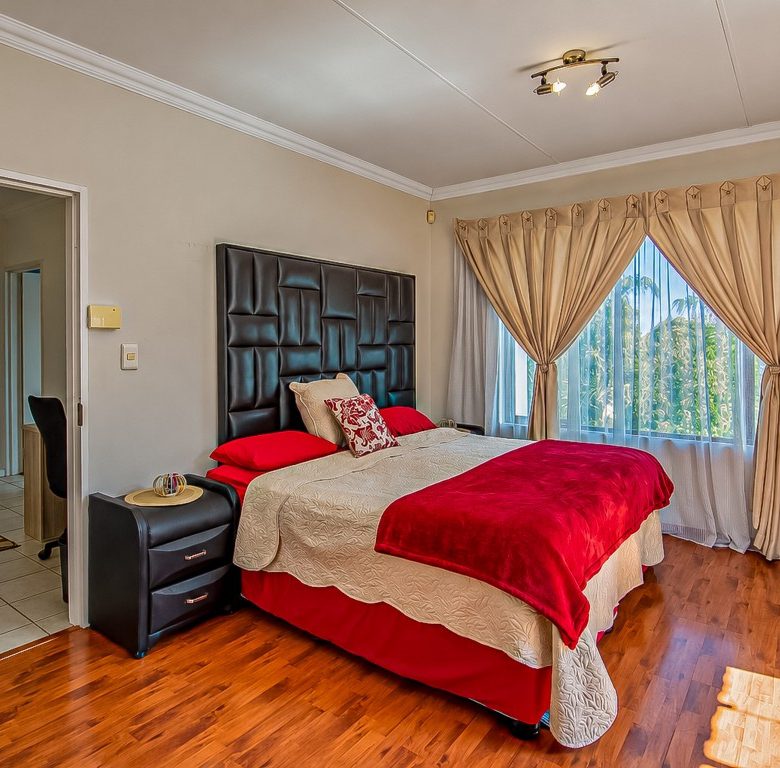 Glenvista | Spacious 3-Bedroom Cluster with Private Garden