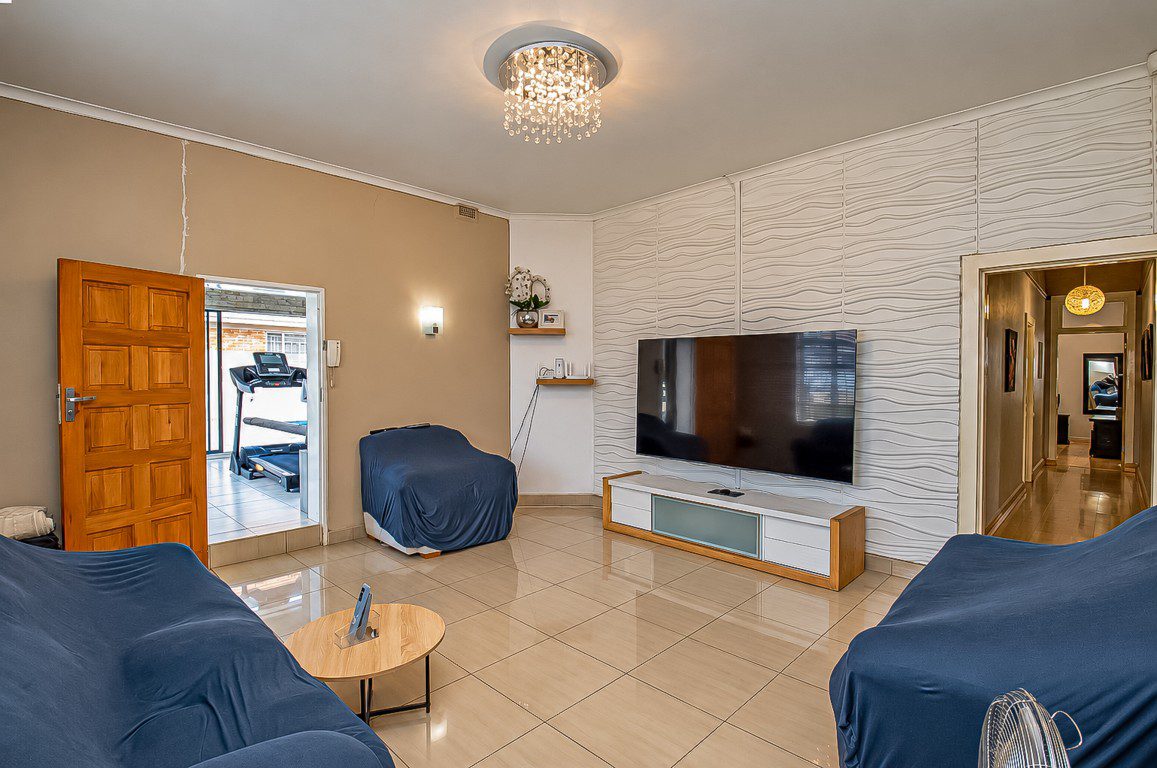 Orange Grove, Johannesburg | Urgent Disposal | Full Title Double Stand