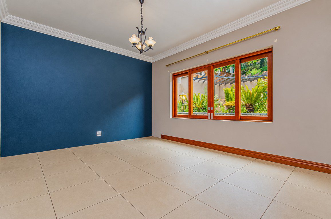 Hartbeespoort | Luxury 5 Bedroom Eco-Estate Home with Panoramic Dam Views