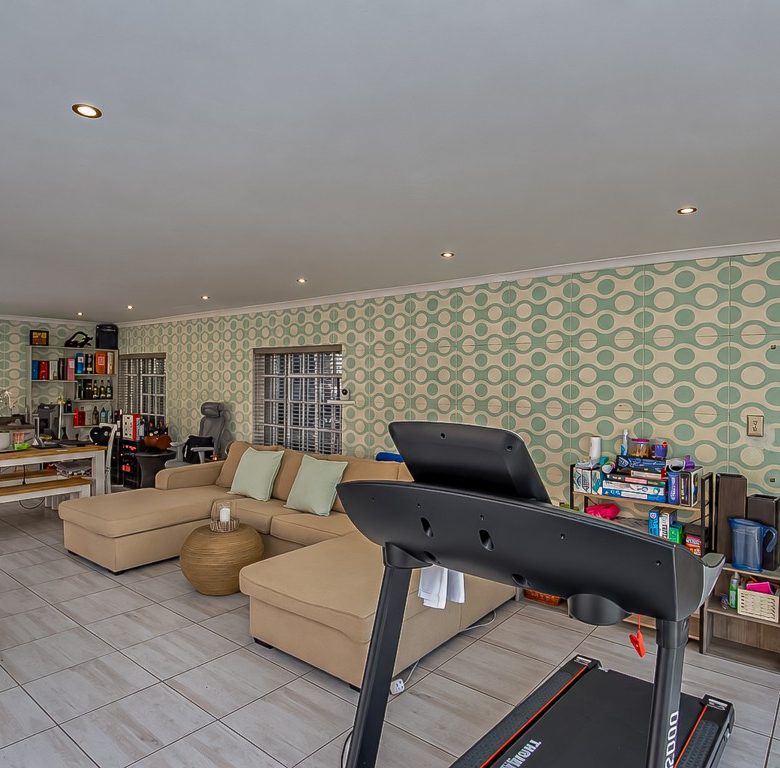 Orange Grove, Johannesburg | Urgent Disposal | Full Title Double Stand