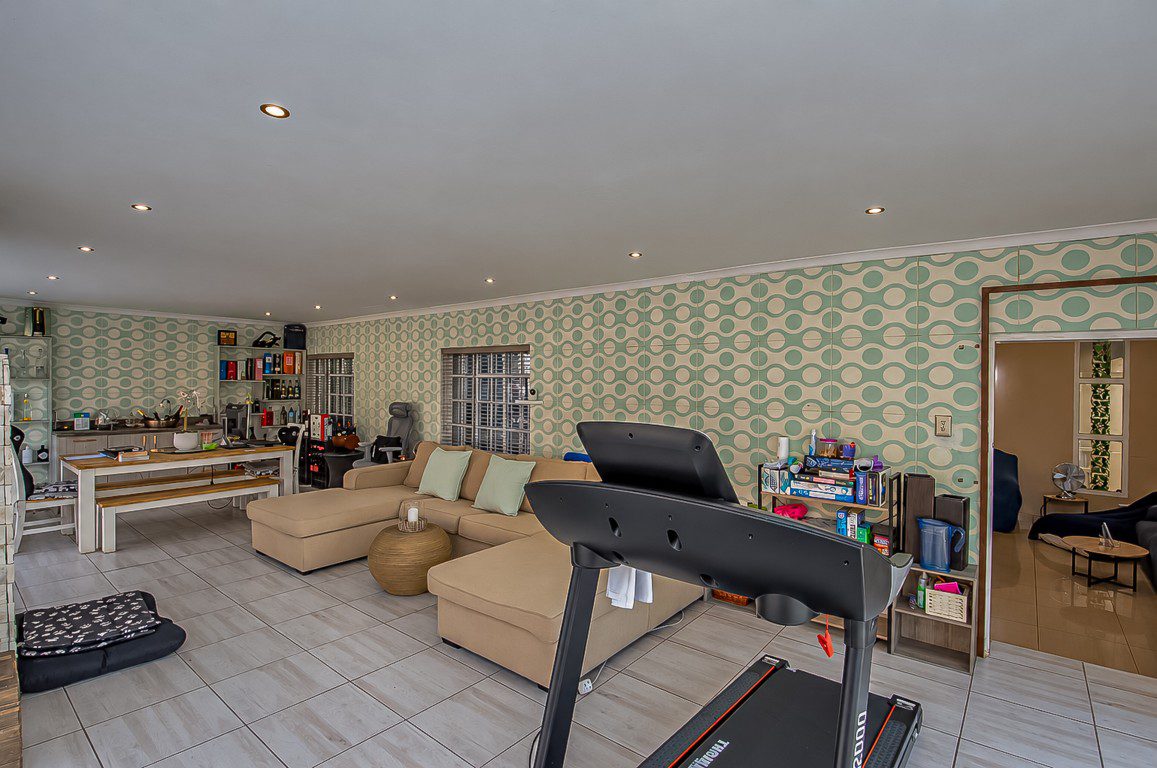 Orange Grove, Johannesburg | Urgent Disposal | Full Title Double Stand