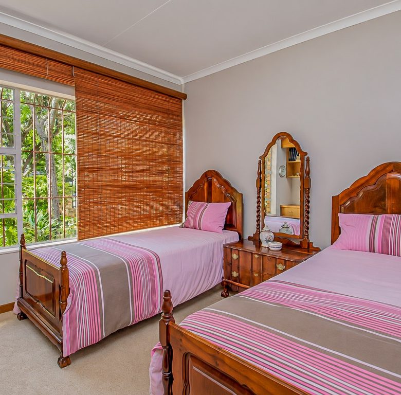 Kibler Park | Spacious 5 Bedroom Home on ±2 280 m²