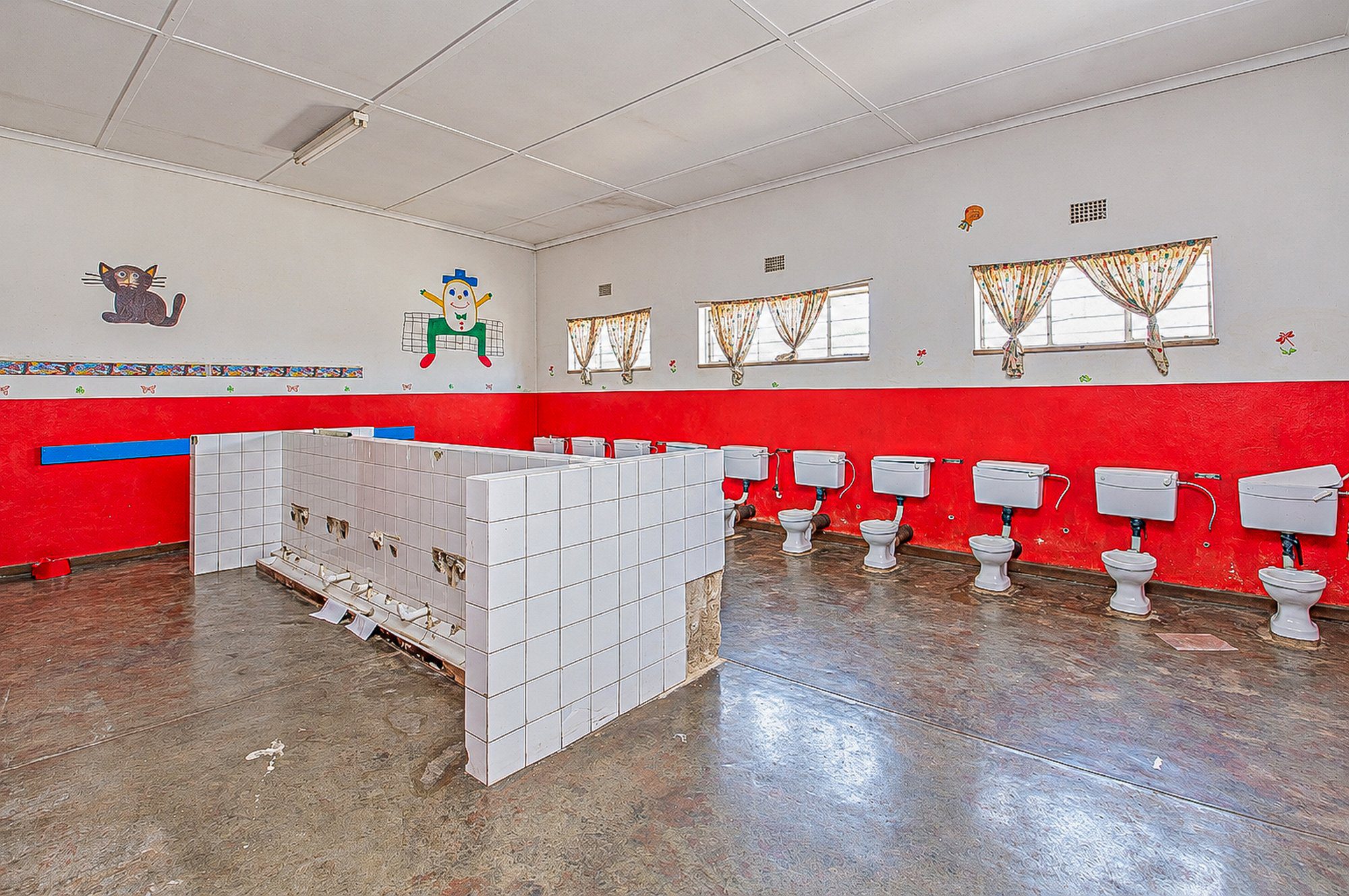 13 ON AUCTION | Florida, Roodepoort – School Campus with 2 Flatlets on ±3 238 m²