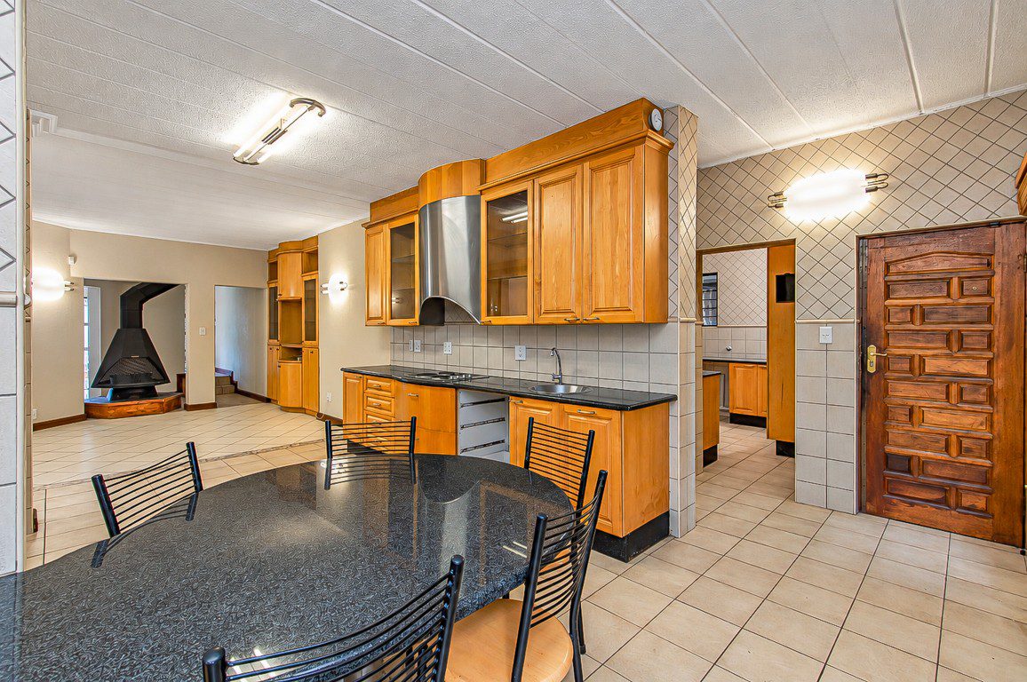 Helderkruin, Roodepoort | Off-Grid Family Home Next to Kloofendal Nature Reserve