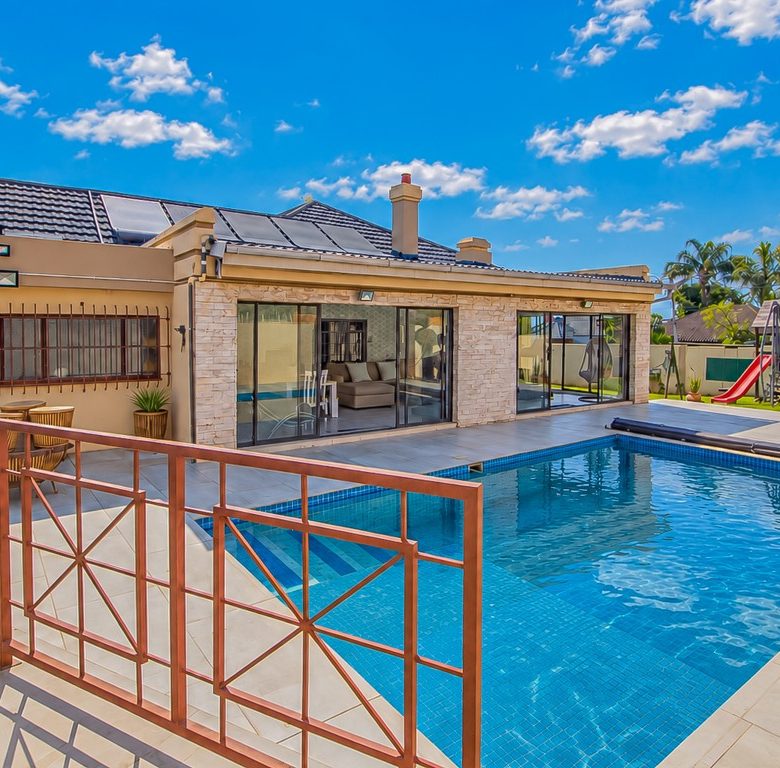 Orange Grove, Johannesburg | Urgent Disposal | Full Title Double Stand
