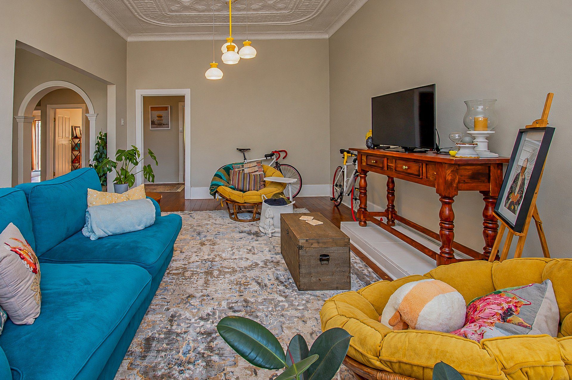 14 ON AUCTION | Kensington – Neat 3-Bed Family Home with Flatlet