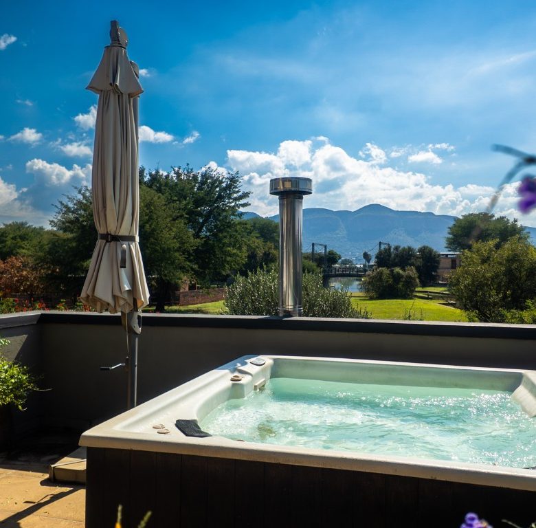 Hartbeespoort | Luxury Canal-Front Home with Private Boat Mooring