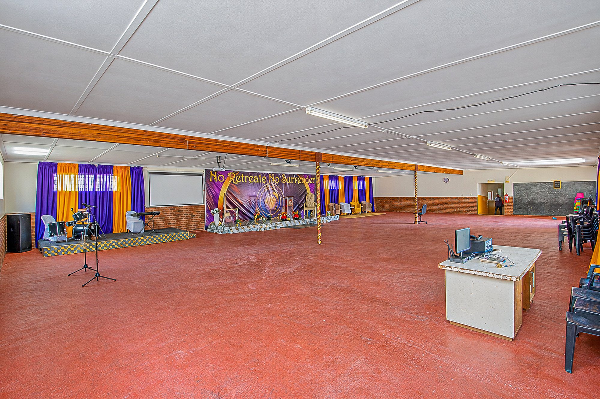 16 ON AUCTION | Florida, Roodepoort – School Campus with 2 Flatlets on ±3 238 m²