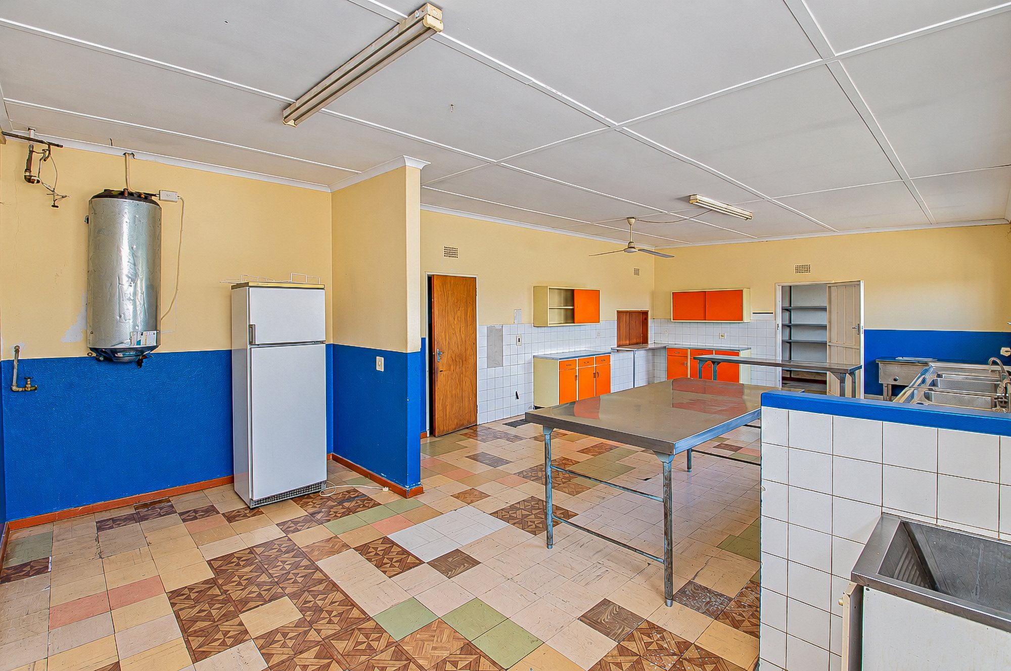 17 ON AUCTION | Florida, Roodepoort – School Campus with 2 Flatlets on ±3 238 m²
