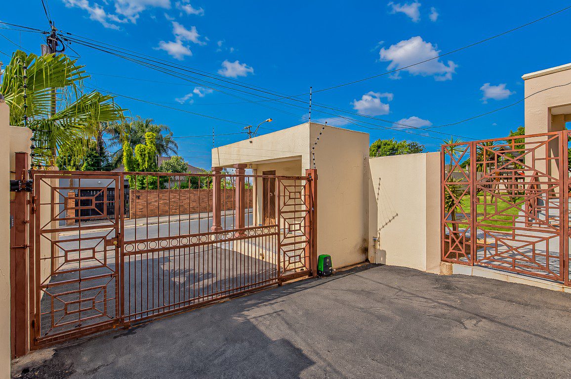 Orange Grove, Johannesburg | Urgent Disposal | Full Title Double Stand
