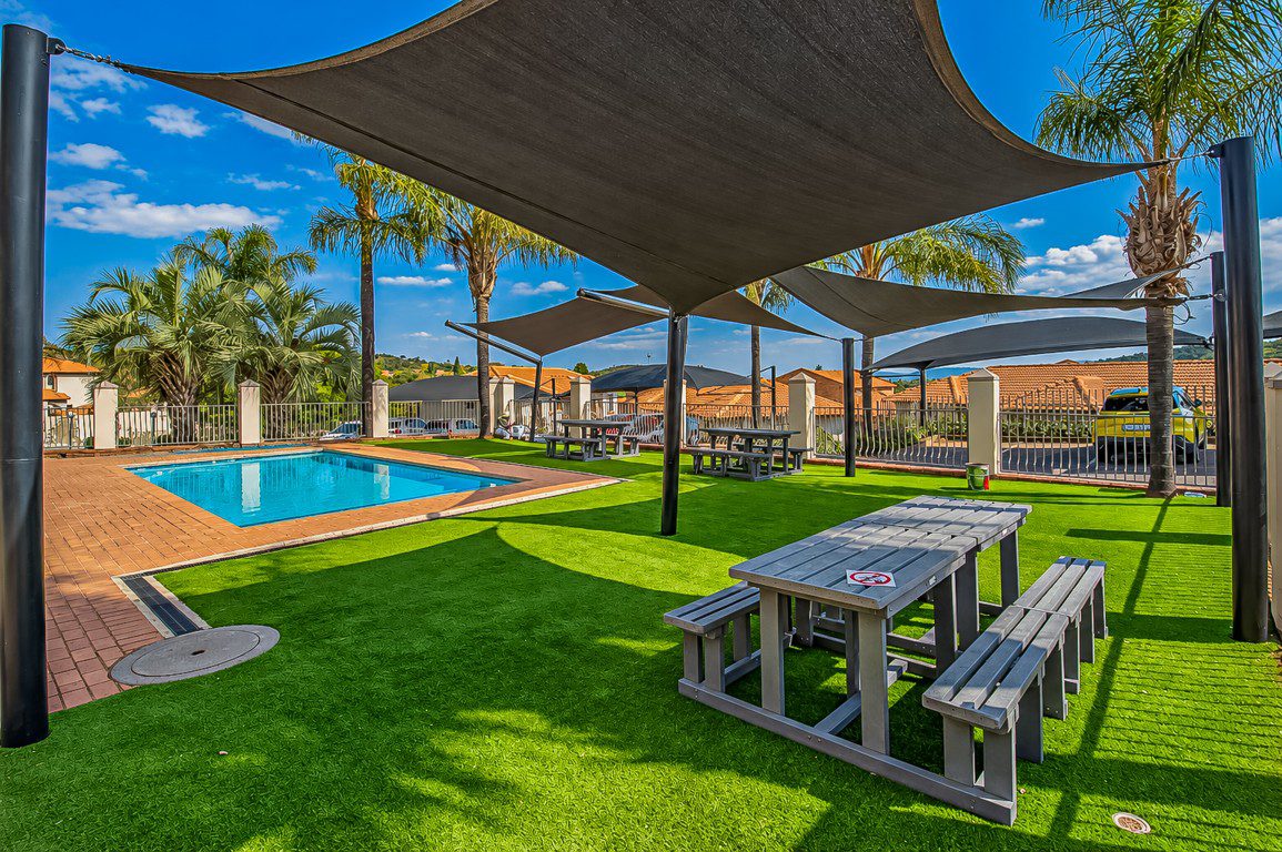 Glenvista | Spacious 3-Bedroom Cluster with Private Garden
