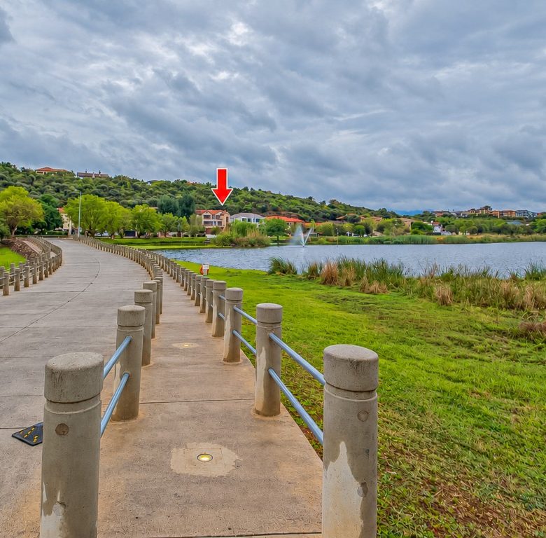 Hartbeespoort | Luxury 5 Bedroom Eco-Estate Home with Panoramic Dam Views