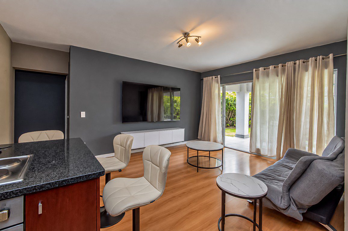 4 Fourways | 2 bedroom garden apartment in Broadacres