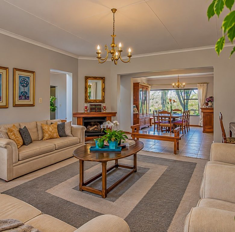 Kibler Park | Spacious 5 Bedroom Home on ±2 280 m²