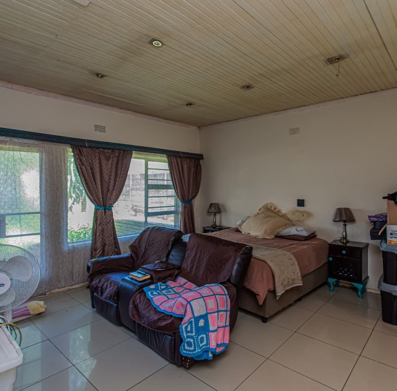 Rynfield, Benoni | Full Title 8-Bedroom Home