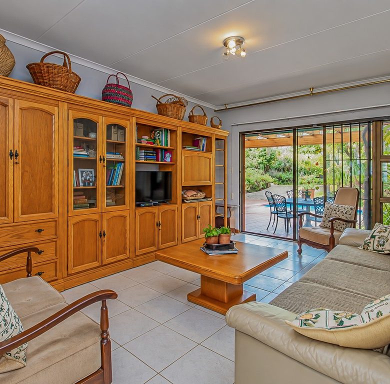 Kibler Park | Spacious 5 Bedroom Home on ±2 280 m²
