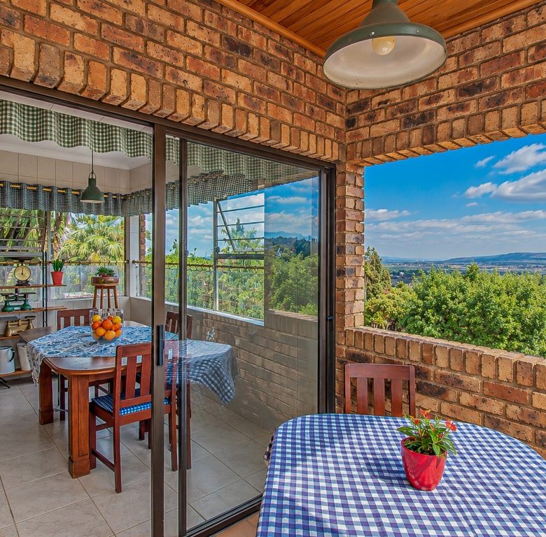 Kibler Park | Spacious 5 Bedroom Home on ±2 280 m²