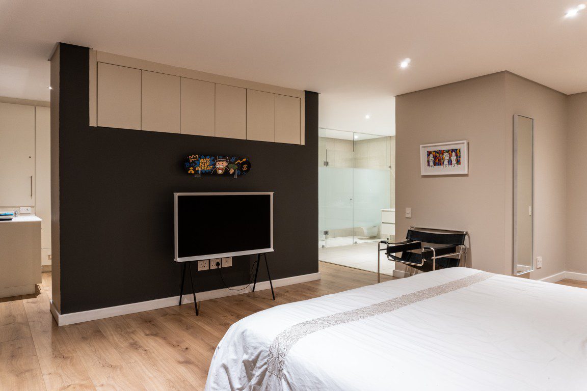 Forest Town | Exclusive 2-Bedroom Penthouse with Large Rooftop Terrace & Views