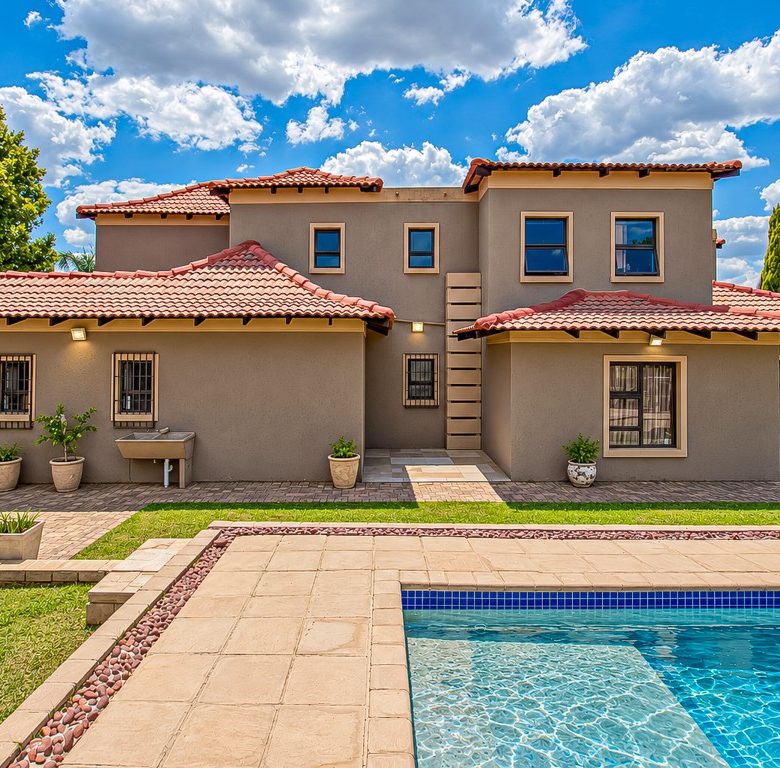 Savannah Country Estate, Pretoria | 6-Bedroom Estate Home with Pool