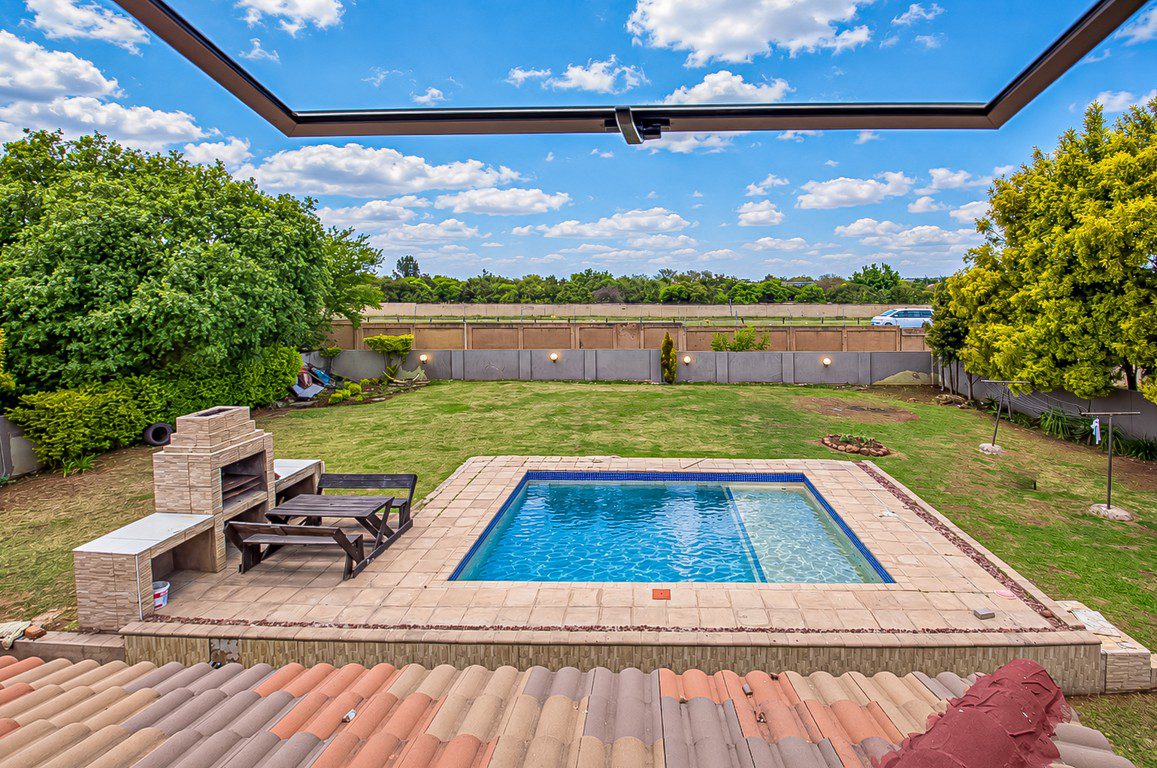 Savannah Country Estate, Pretoria | 6-Bedroom Estate Home with Pool