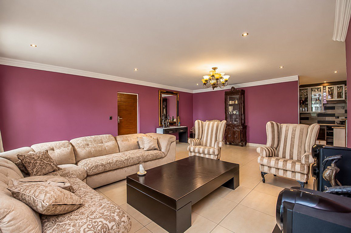 Savannah Country Estate, Pretoria | 6-Bedroom Estate Home with Pool
