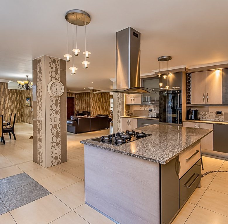Savannah Country Estate, Pretoria | 6-Bedroom Estate Home with Pool